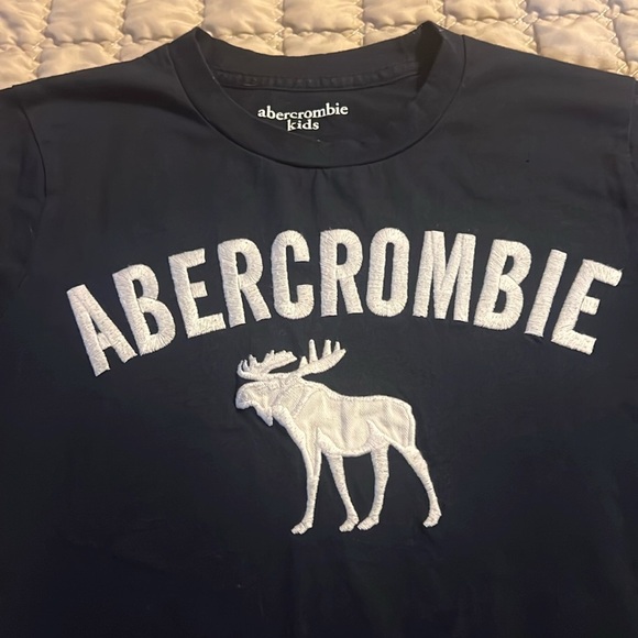 Youth Abercrombie & Fitch Navy Blue Tee 11/12 - Picture 2 of 6